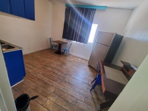 Desert Hills Motel - image 24
