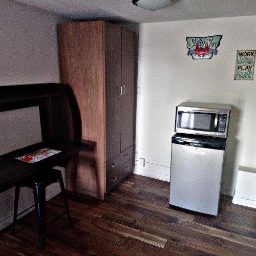 Desert Hills Motel - image 33