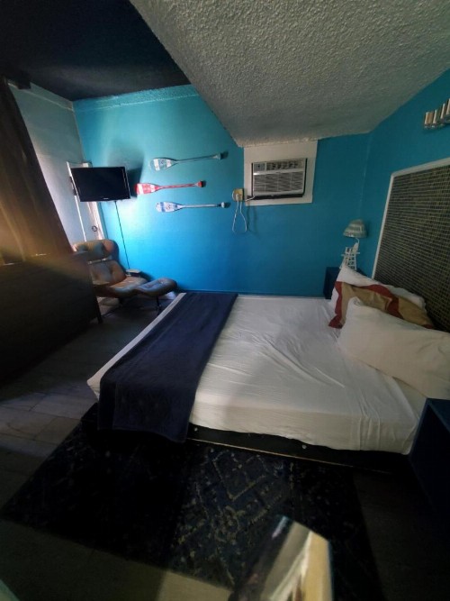 Desert Hills Motel - image 47