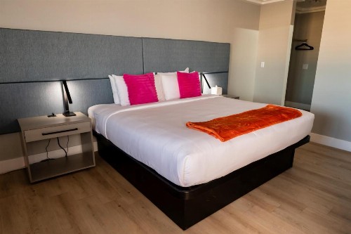 The Artisan Boutique Hotel - Adult Only - image 4
