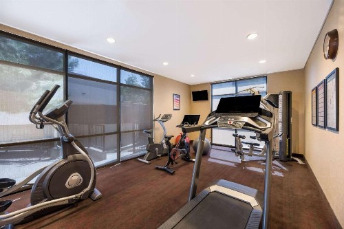 Comfort Inn & Suites Las Vegas - Nellis - image 31