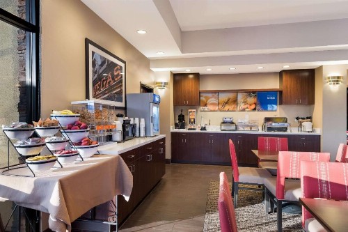 Comfort Inn & Suites Las Vegas - Nellis - image 36