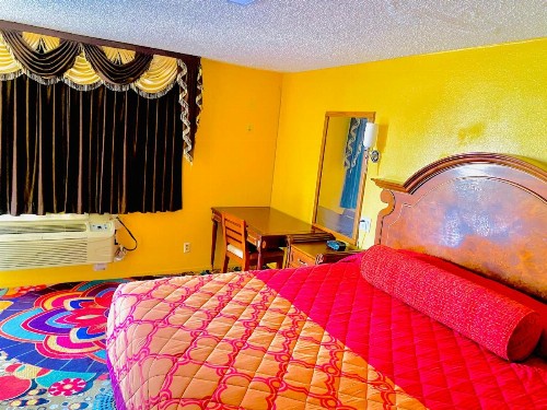 A Fisher's Inn Motel - image 21