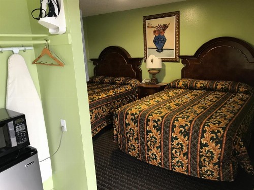 A Fisher's Inn Motel - image 26