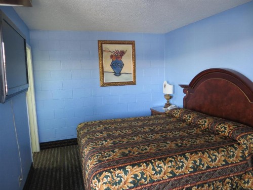 A Fisher's Inn Motel - image 33