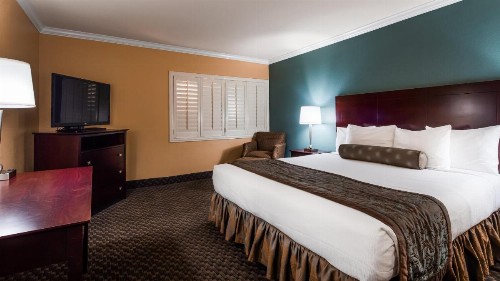 Best Western Plus Casino Royale - Center Strip - image 11