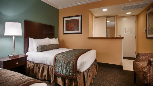 Best Western Plus Casino Royale - Center Strip - image 5