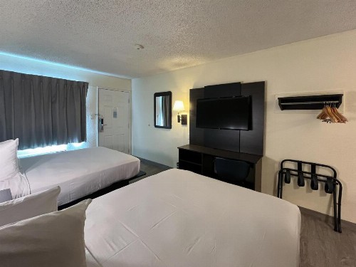 Howard Johnson by Wyndham Las Vegas near the Strip - image 41