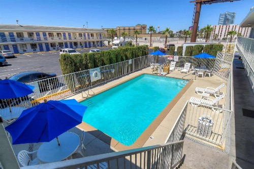 Motel 6-Las Vegas NV - I-15 - image 16