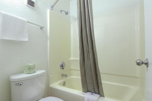 Motel 6-Las Vegas NV - I-15 - image 3