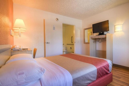 Motel 6-Las Vegas NV - Boulder Hwy - image 23
