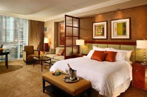 Luxury Suites International at The Signature - image 2