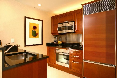 Luxury Suites International at The Signature - image 39