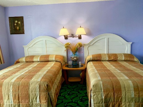Walden Motel - image 20