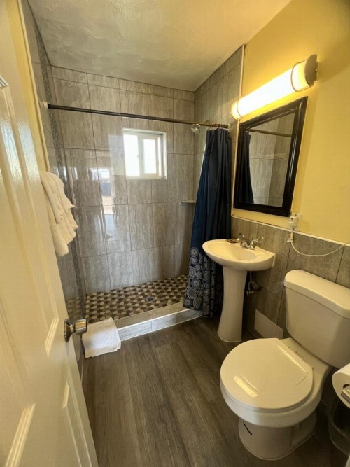 Walden Motel - image 31