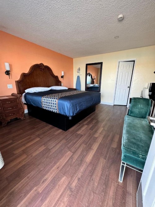 Walden Motel - image 4