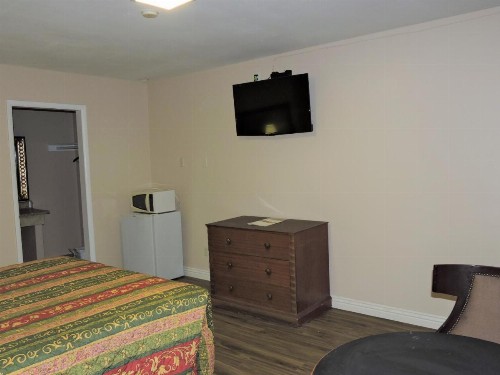 American Inn - image 10