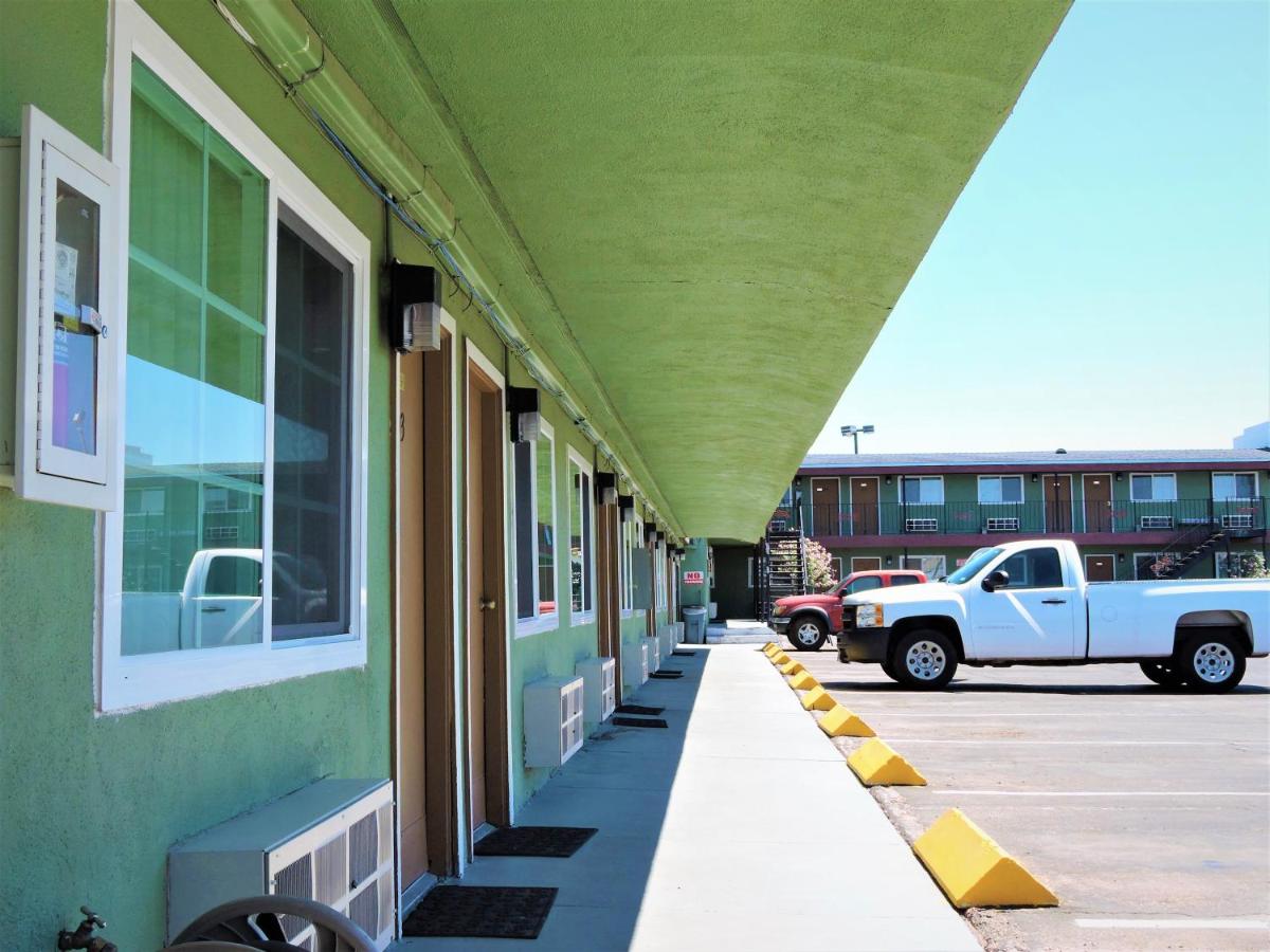 American Inn - image 6