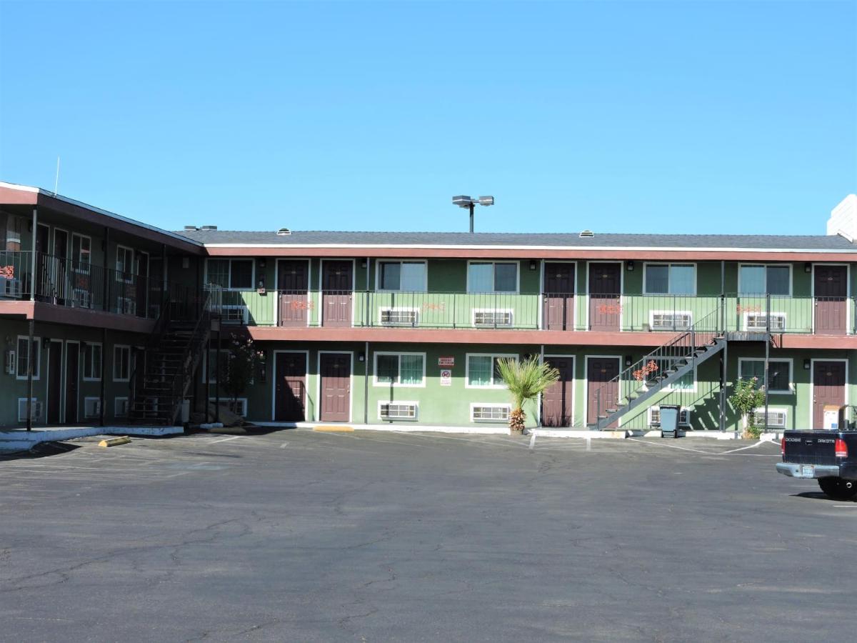American Inn - image 7