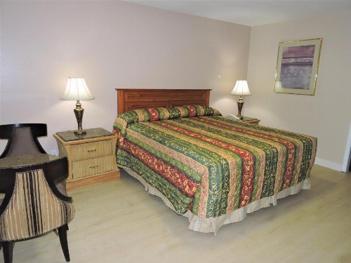 American Inn - image 9