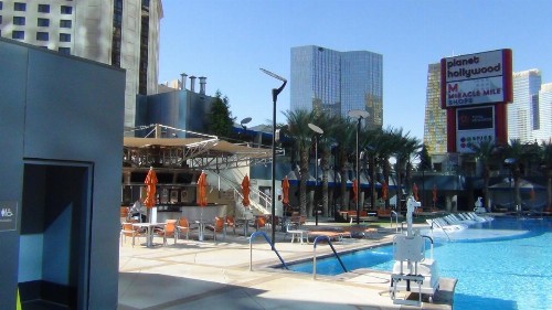 Suites at Elara Las Vegas Strip-No Resort Fees - image 4