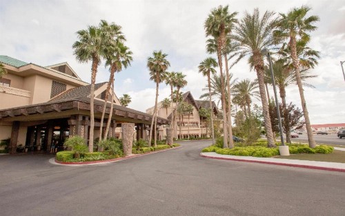 Suites at Tahiti Village Resort and Spa-No Resort Fee - image 23