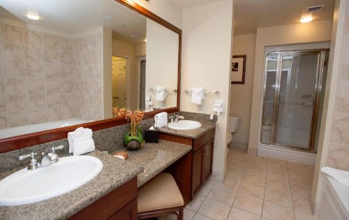 Suites at Tahiti Village Resort and Spa-No Resort Fee - image 47