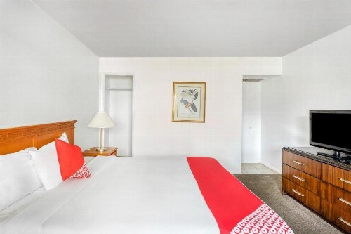 OYO Hotel Gateway Las Vegas - image 22