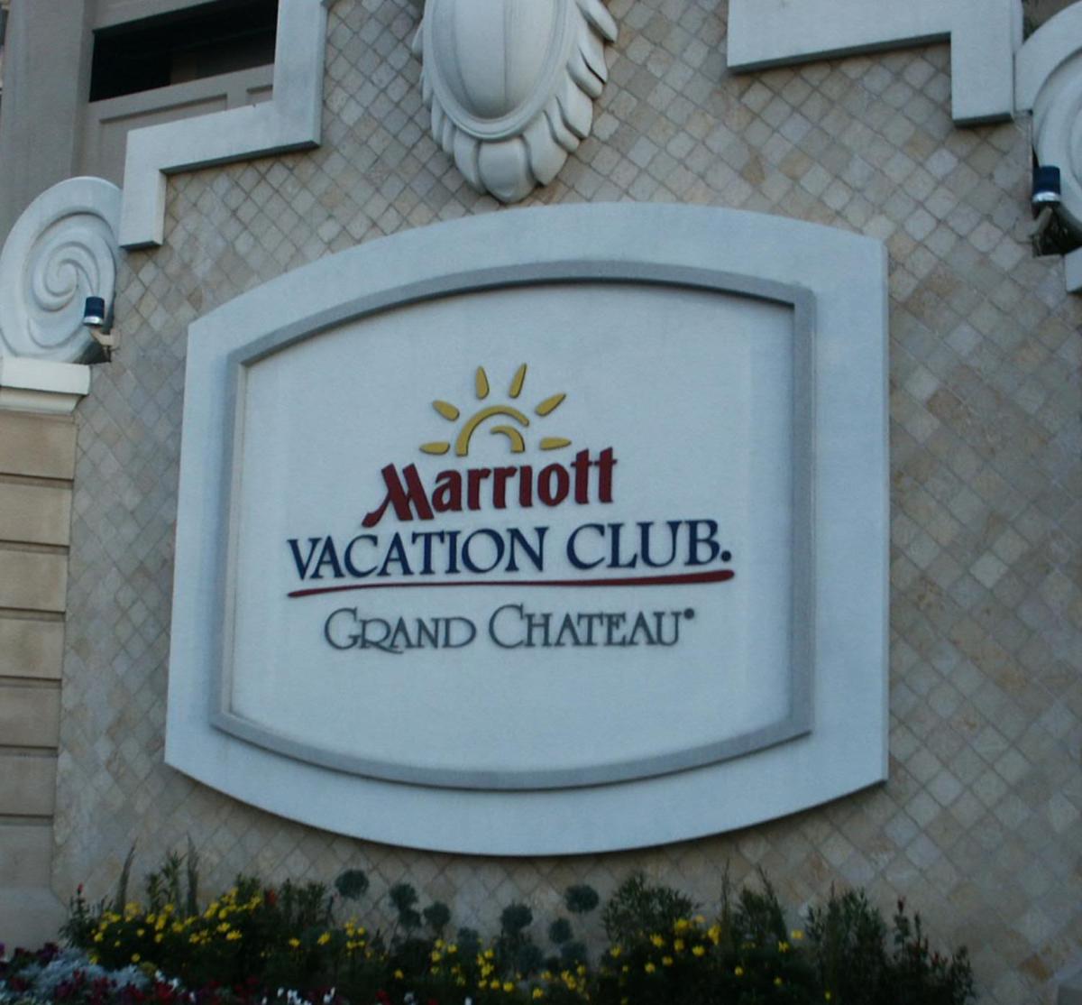 Suites at Marriott's Grand Chateau Las Vegas-No Resort Fee - image 2