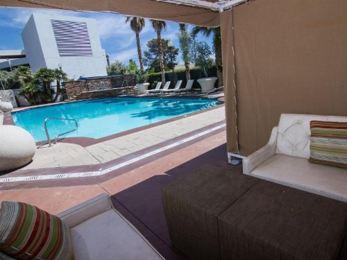 Royal Resort Las Vegas - image 2