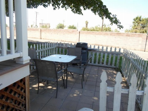 Las Vegas Camping Resort Cabin 2 - image 4