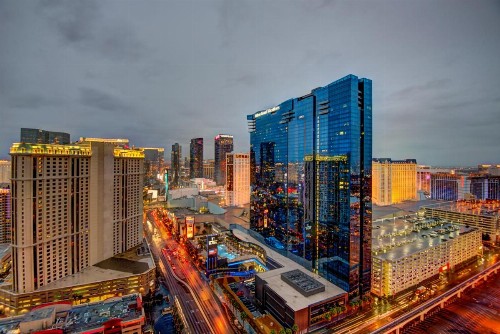Penthouse Suite with Strip View at The Signature At MGM Grand - image 21