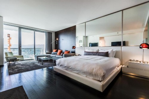 Luxury Suites at Palms Place - image 8
