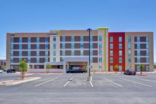 Home2 Suites By Hilton Las Vegas Strip South - image 1