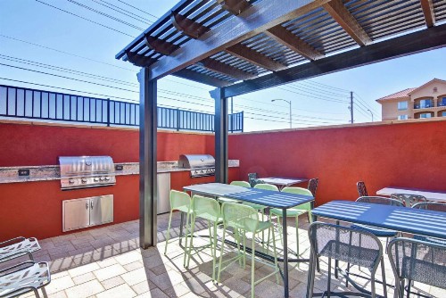 Home2 Suites By Hilton Las Vegas Strip South - image 10