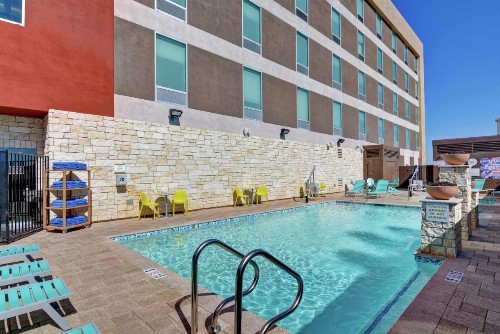 Home2 Suites By Hilton Las Vegas Strip South - image 8