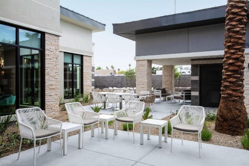 Hilton Garden Inn Las Vegas City Center - image 2