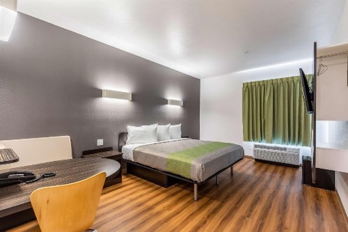 Motel 6-Las Vegas NV - Motor Speedway - image 14