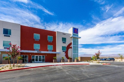 Motel 6-Las Vegas NV - Motor Speedway - image 4