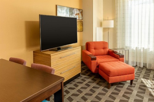 TownePlace Suites by Marriott Las Vegas City Center - image 2