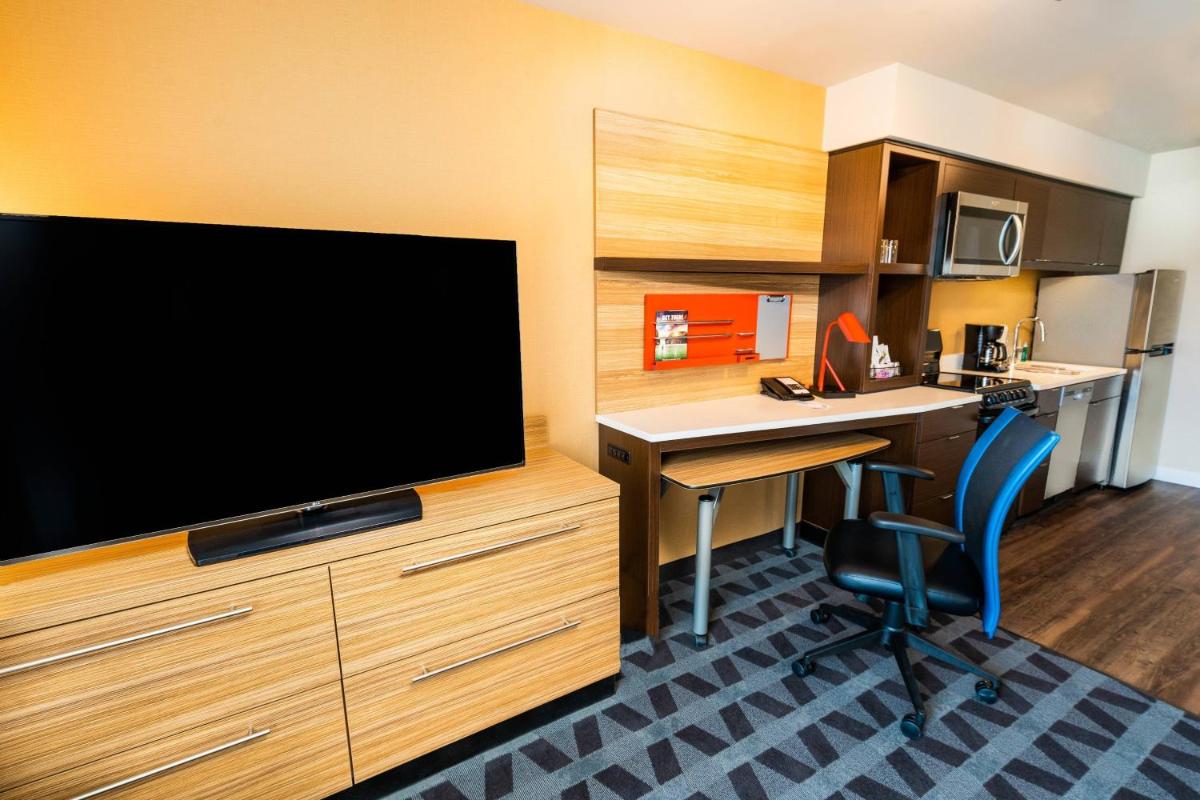 TownePlace Suites by Marriott Las Vegas City Center - image 6