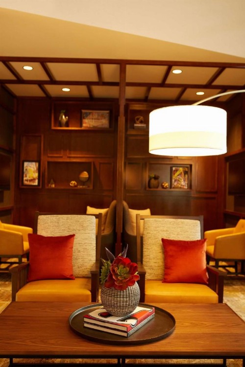 Hyatt Place Las Vegas at Silverton Village - image 3