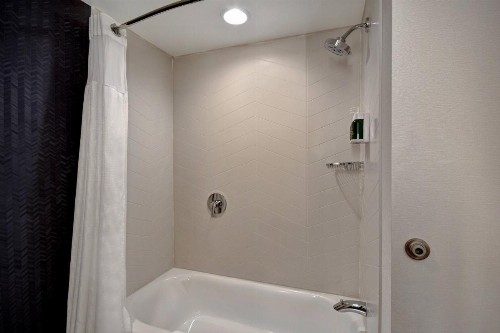 Fairfield Inn & Suites Las Vegas Airport South - image 14