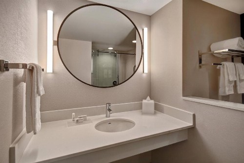 Fairfield Inn & Suites Las Vegas Airport South - image 8