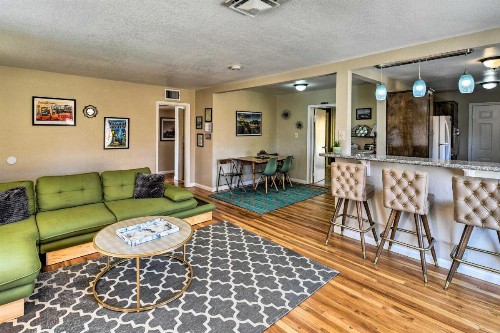 Vintage Downtown Vegas Retreat Less Than 3 Miles to Strip! - image 8