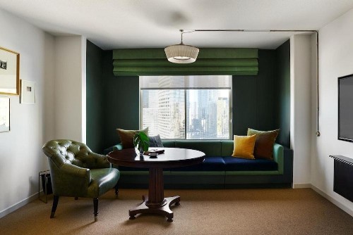 Park MGM Las Vegas by Suiteness - image 2