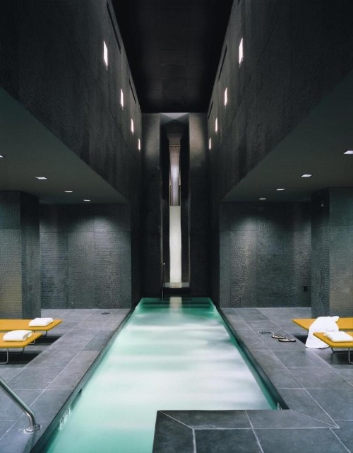 Delano Las Vegas by Suiteness - image 4