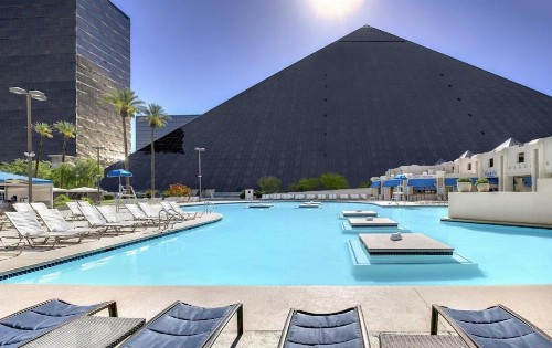 Luxor Hotel & Casino by Suiteness - image 10