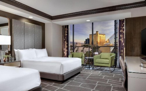 Luxor Hotel & Casino by Suiteness - image 44