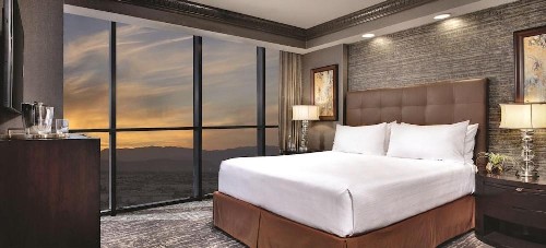 Luxor Hotel & Casino by Suiteness - image 45